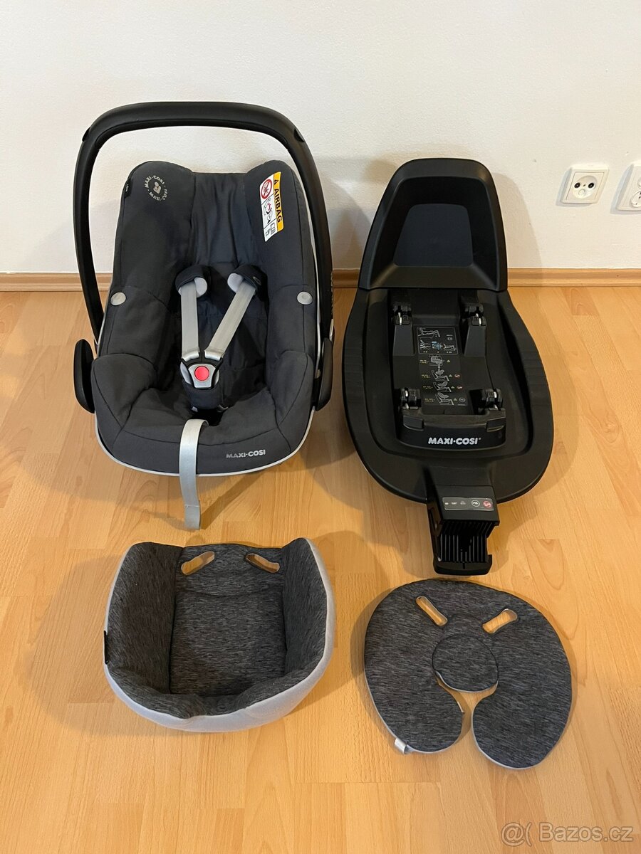Autosedačka Maxi-Cosi Pebble Pro i-Size + základna 3wayfix