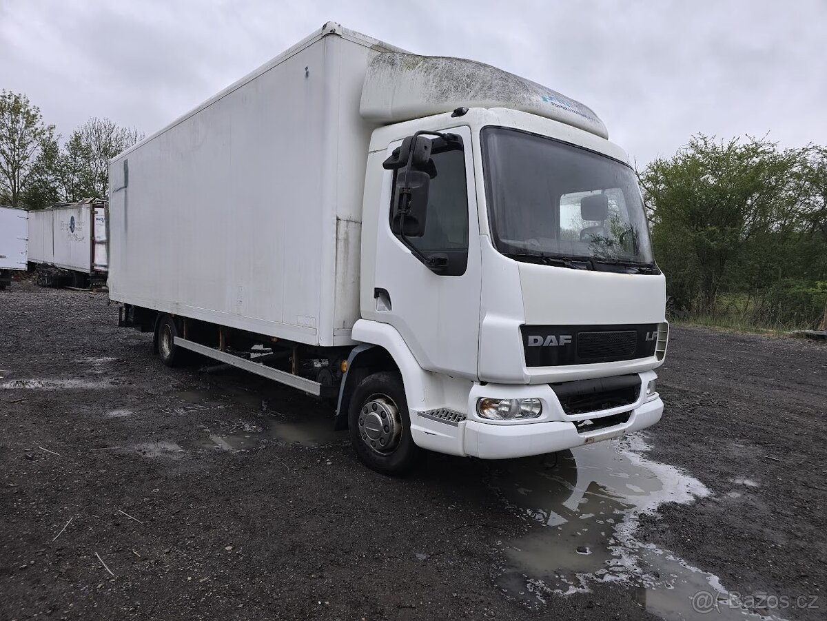 VALNÍK DAF LF 45 určeno na náhradní díly