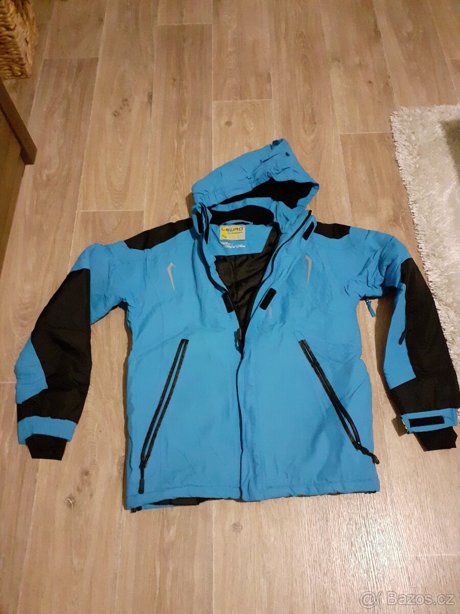 Zimní bunda s kalhoty