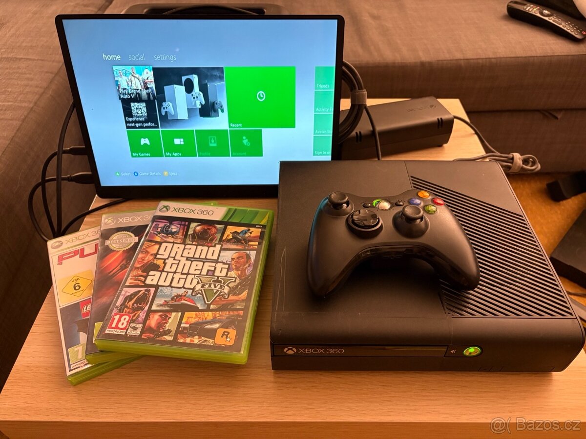 Herní konzole Xbox 360 E 250 GB (Stingray, Slim) + GTA V