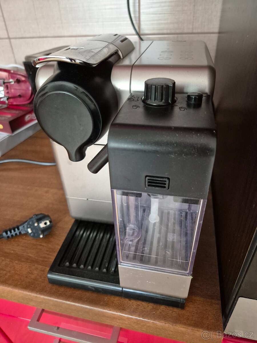 Kavovar Delonghi Nesspreso