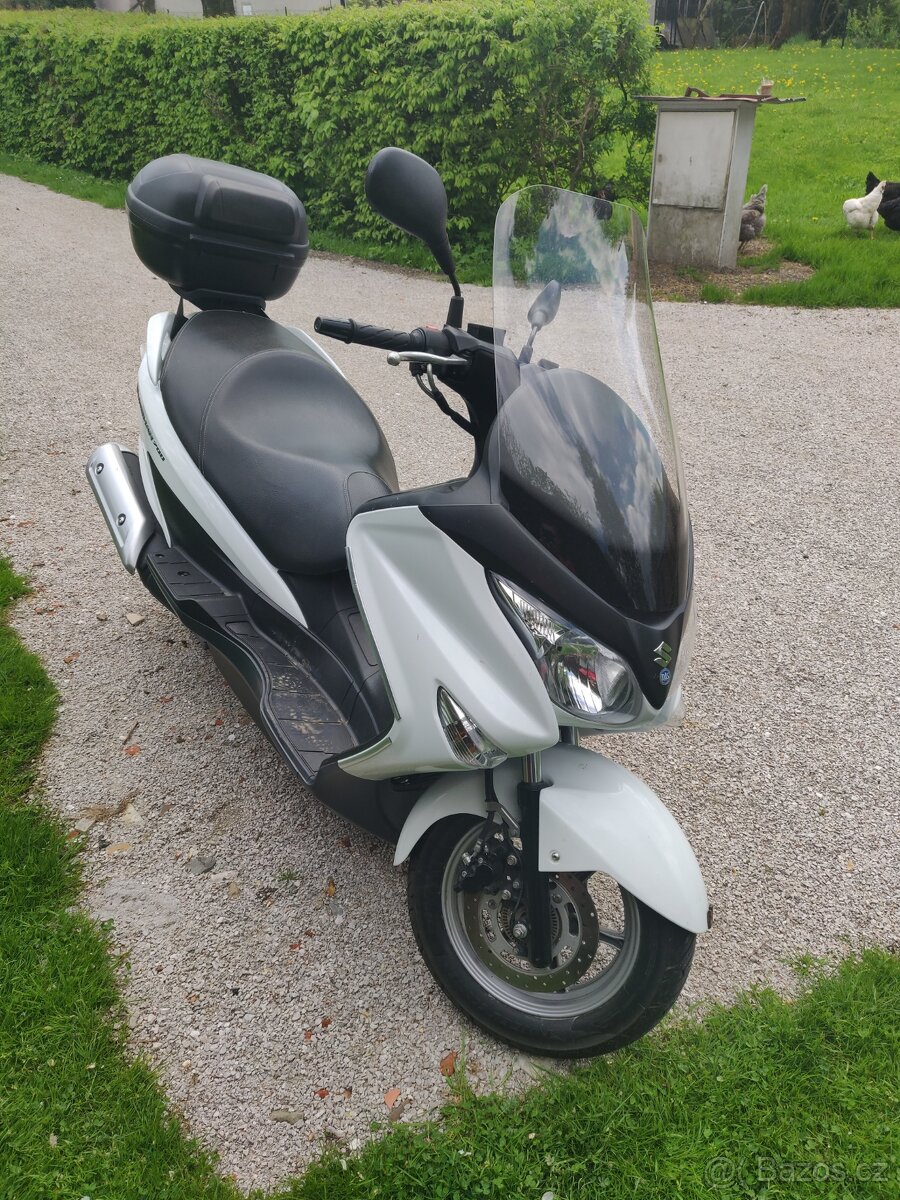 SUZUKI BURGMAN 200