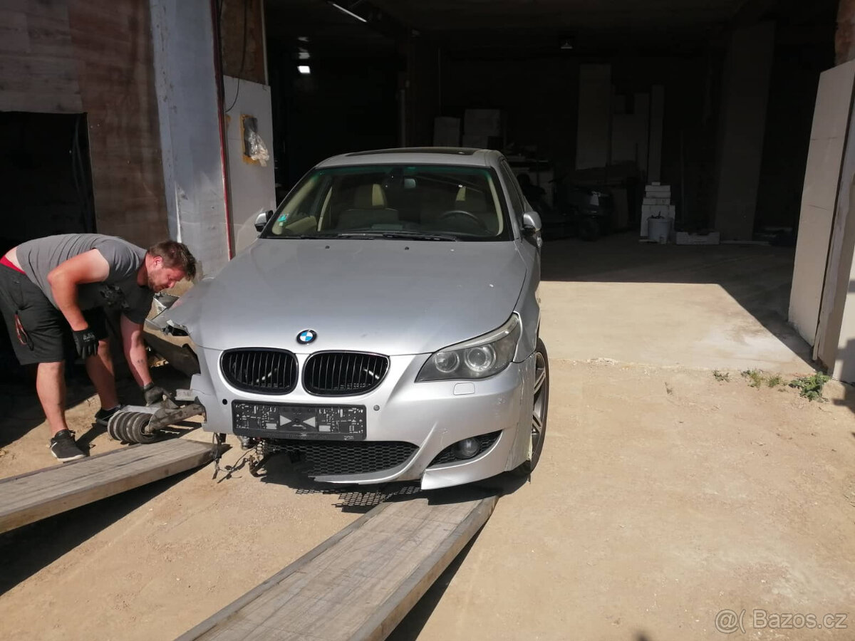 PRODÁM DÍLY Z VOZU BMW E61 3.0d 170KW 2007