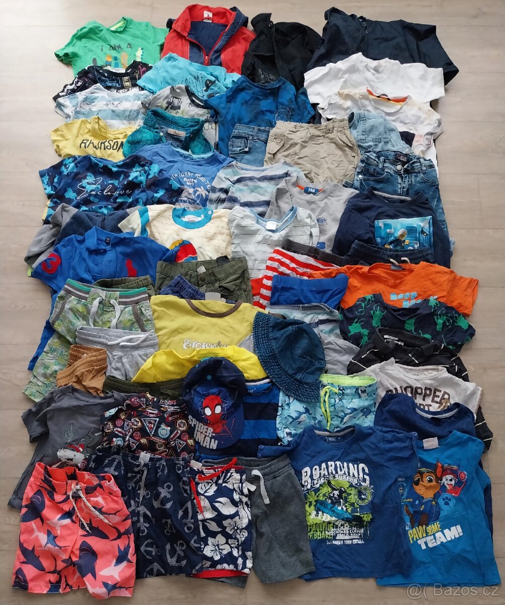 Balík letního oblečení 60 kusů na chlapečka vel.2-3 roky