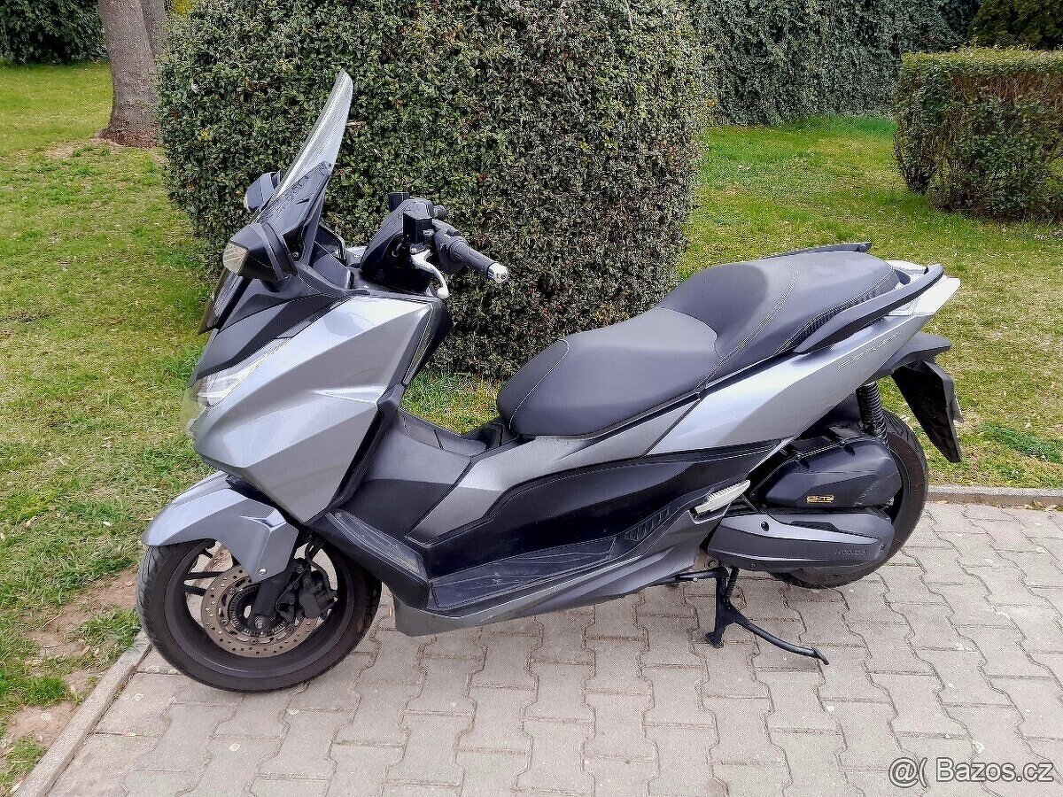 Honda Forza 125 s ABS