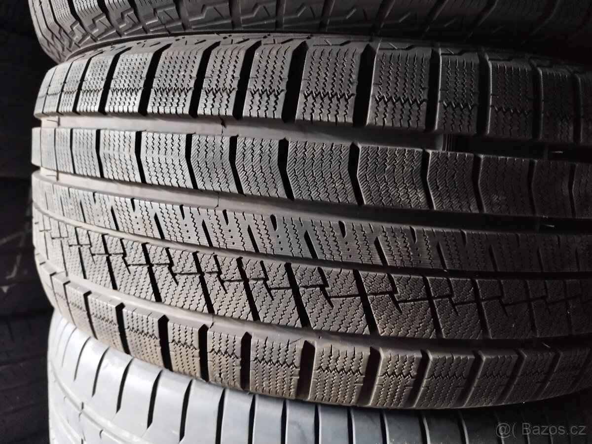 2 ZIMNÍ 255/55 R18 - 7mm, TOP STAV