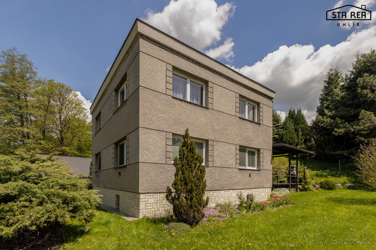 Prodej rodinného domu, 306 m2, Pržno