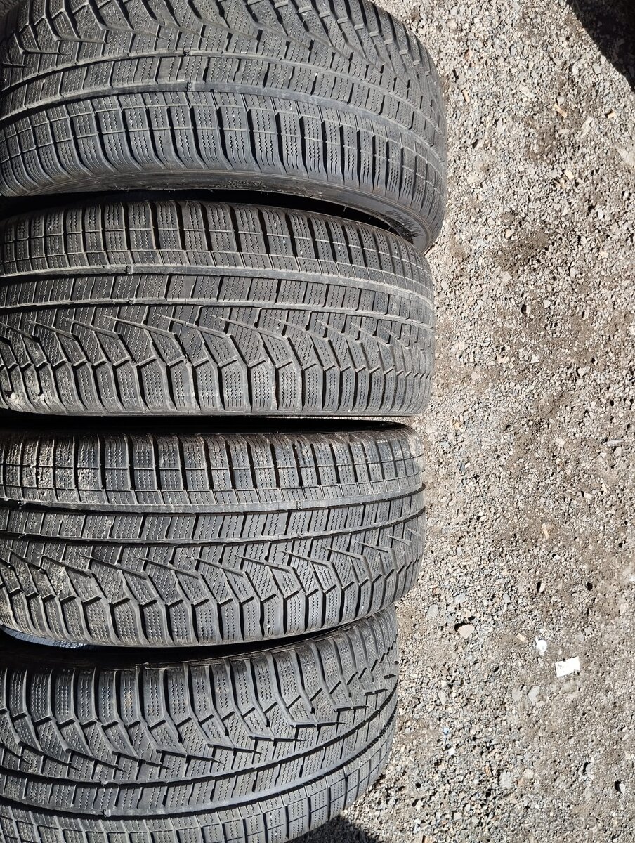 245/40/20 99w Hankook - zimní pneu 4ks
