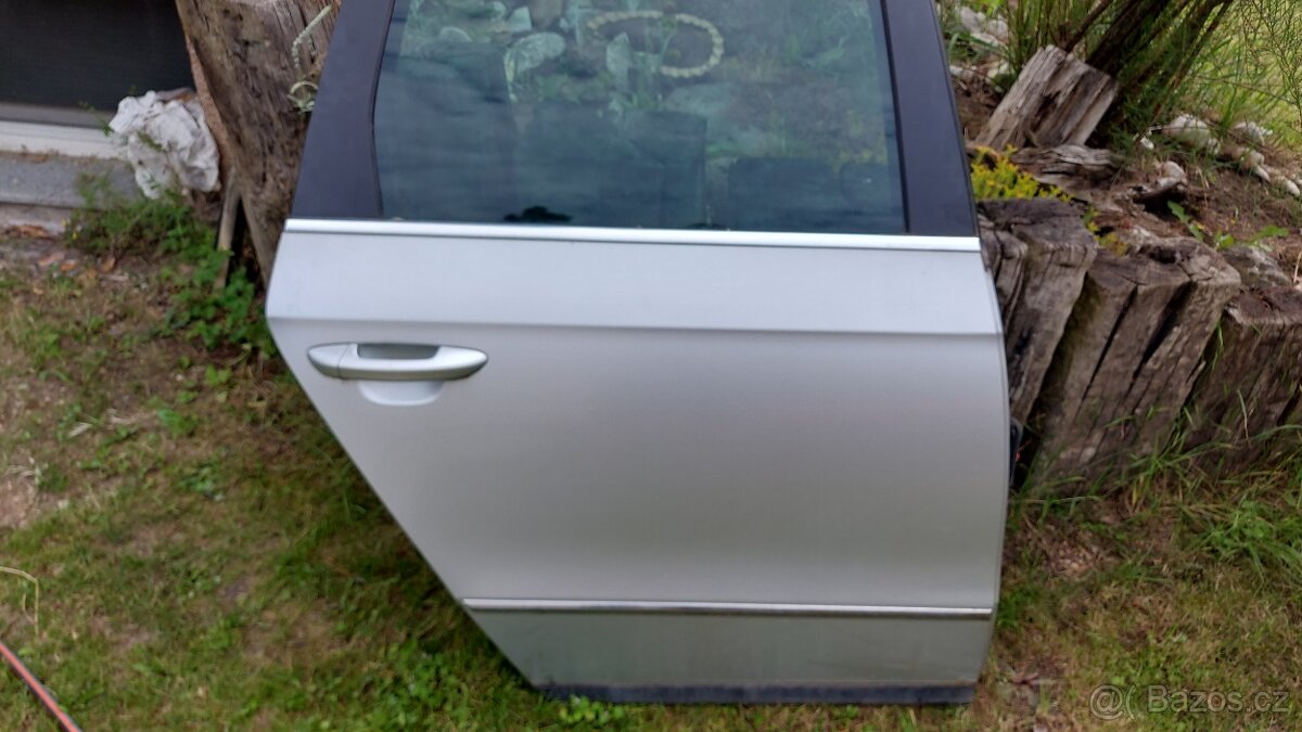 Vw passat b6 combi pravé zadní dveře