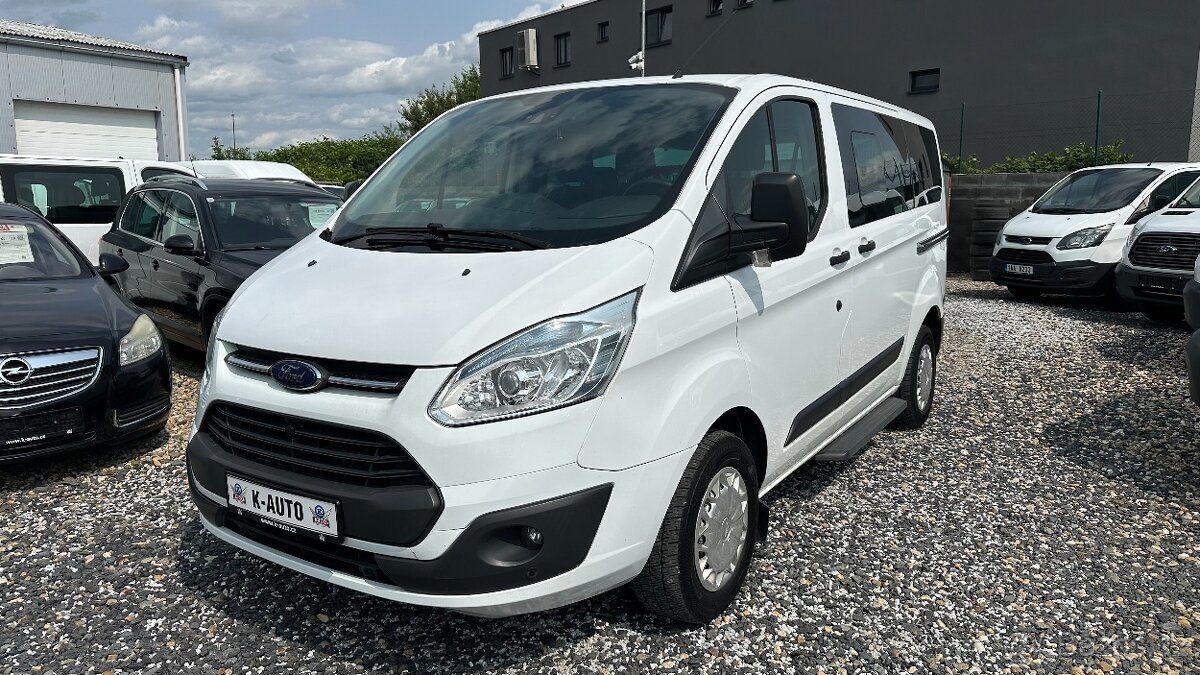 Ford Tourneo Custom 2.2TDCi 92kW 9míst,Tažné