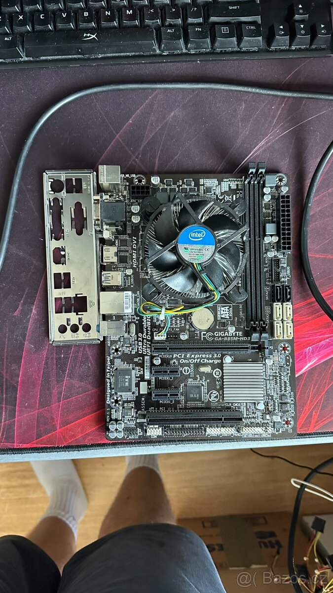 GIGABYTE B85M-HD3 + i3-4150 (2C/4T)
