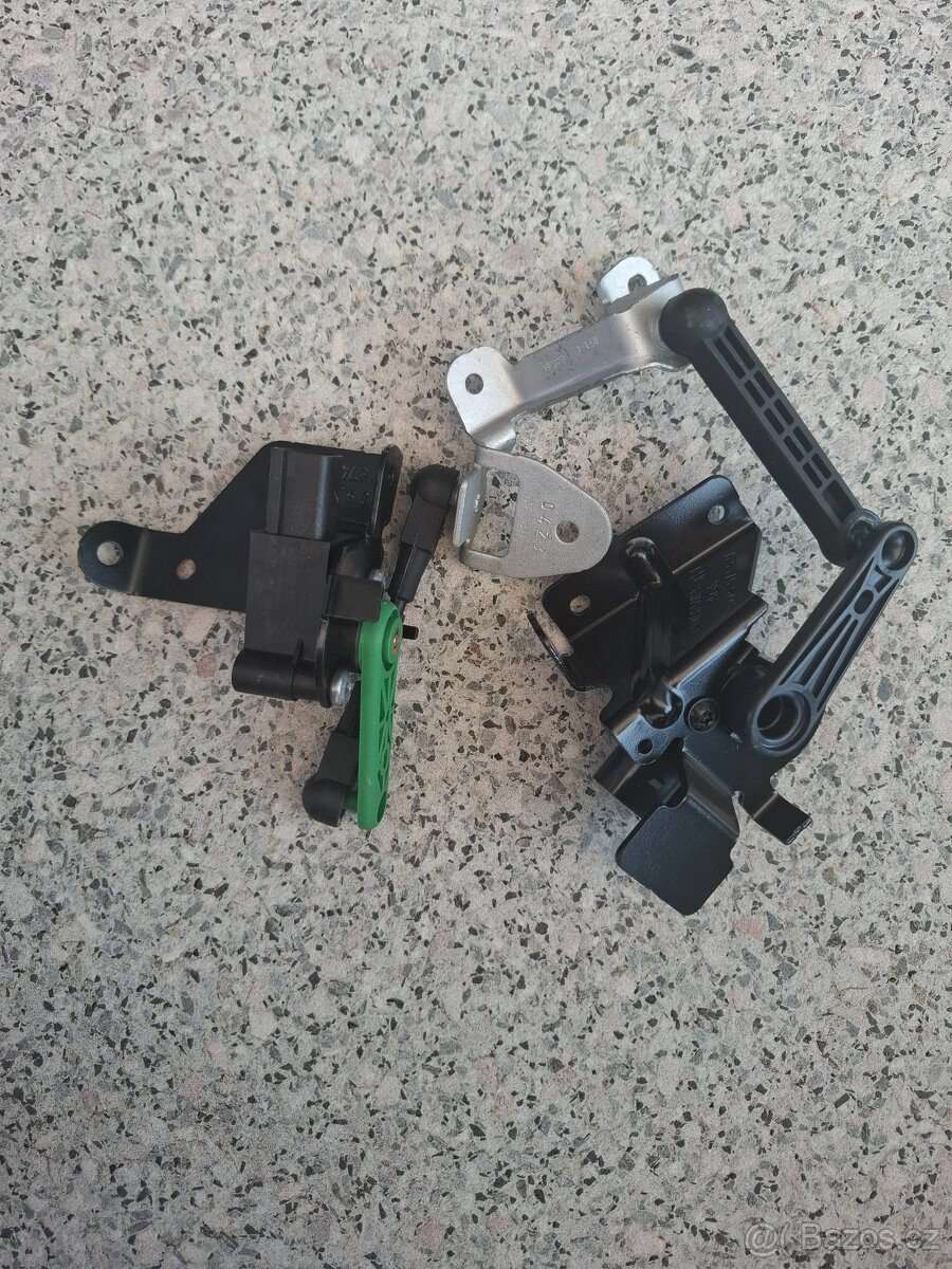 5Q0512521J,G,A,E Čidlo podvozku
