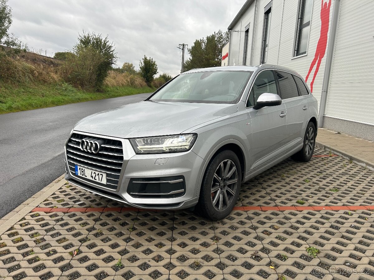 Audi Q 7 3.0 TDi S line.. do provozu 2018 Nové v ČR .DPH