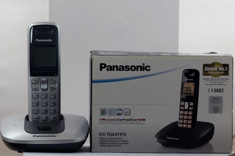 Přenosný (i VOIP) telefon PANASONIC KX-TG 6411 FX