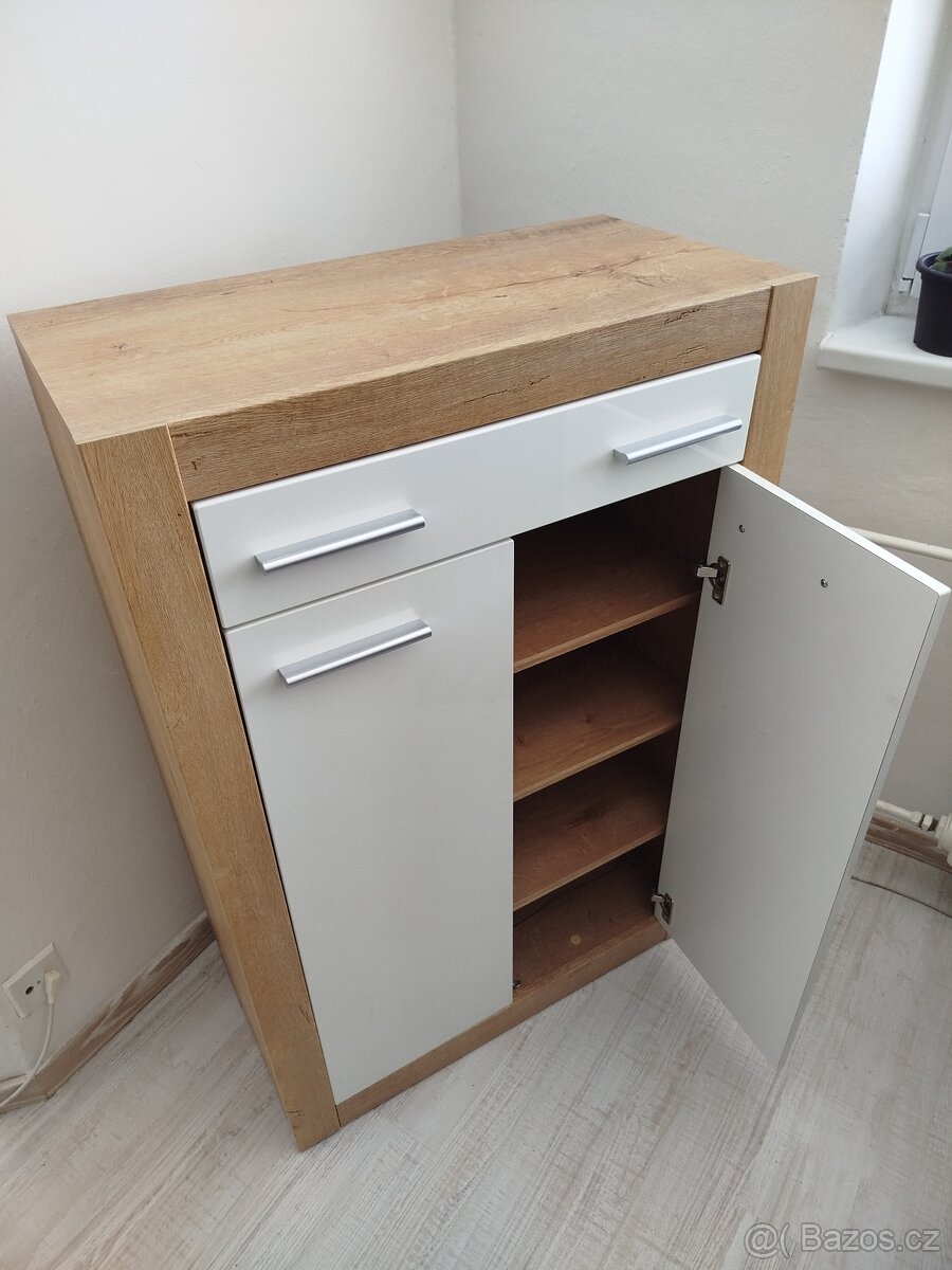 Komoda / botník k prodeji
