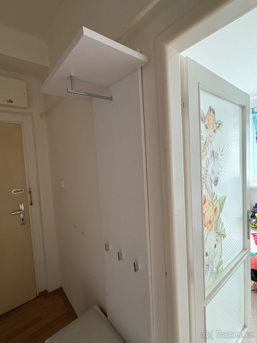 Nástěnný věšák