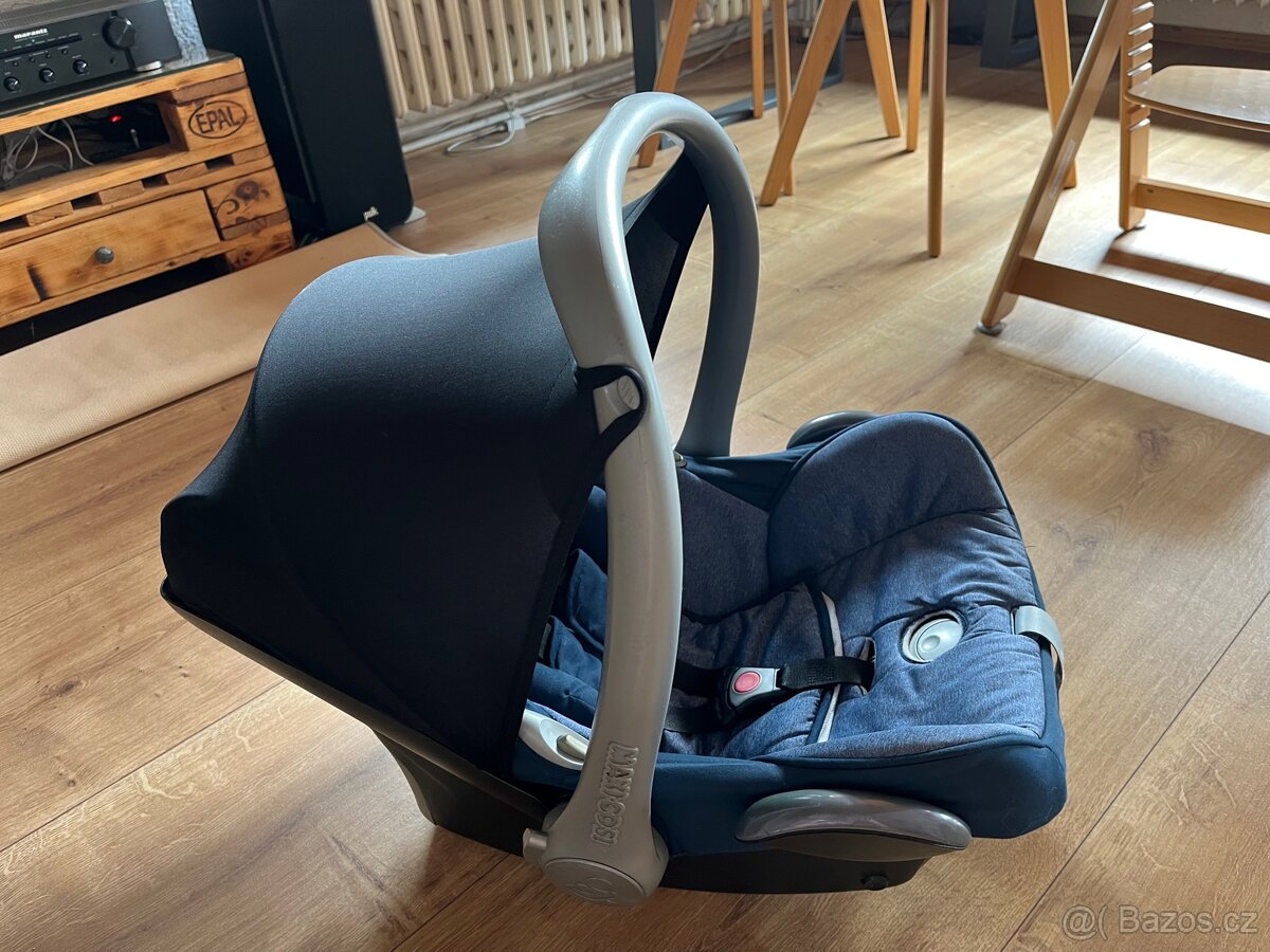 Autosedačka vajíčko MaxiCosi vajíčko + základna IsoFix
