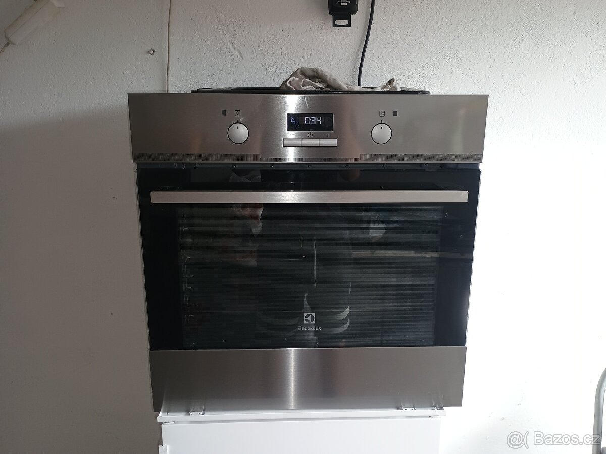 Trouba Electrolux