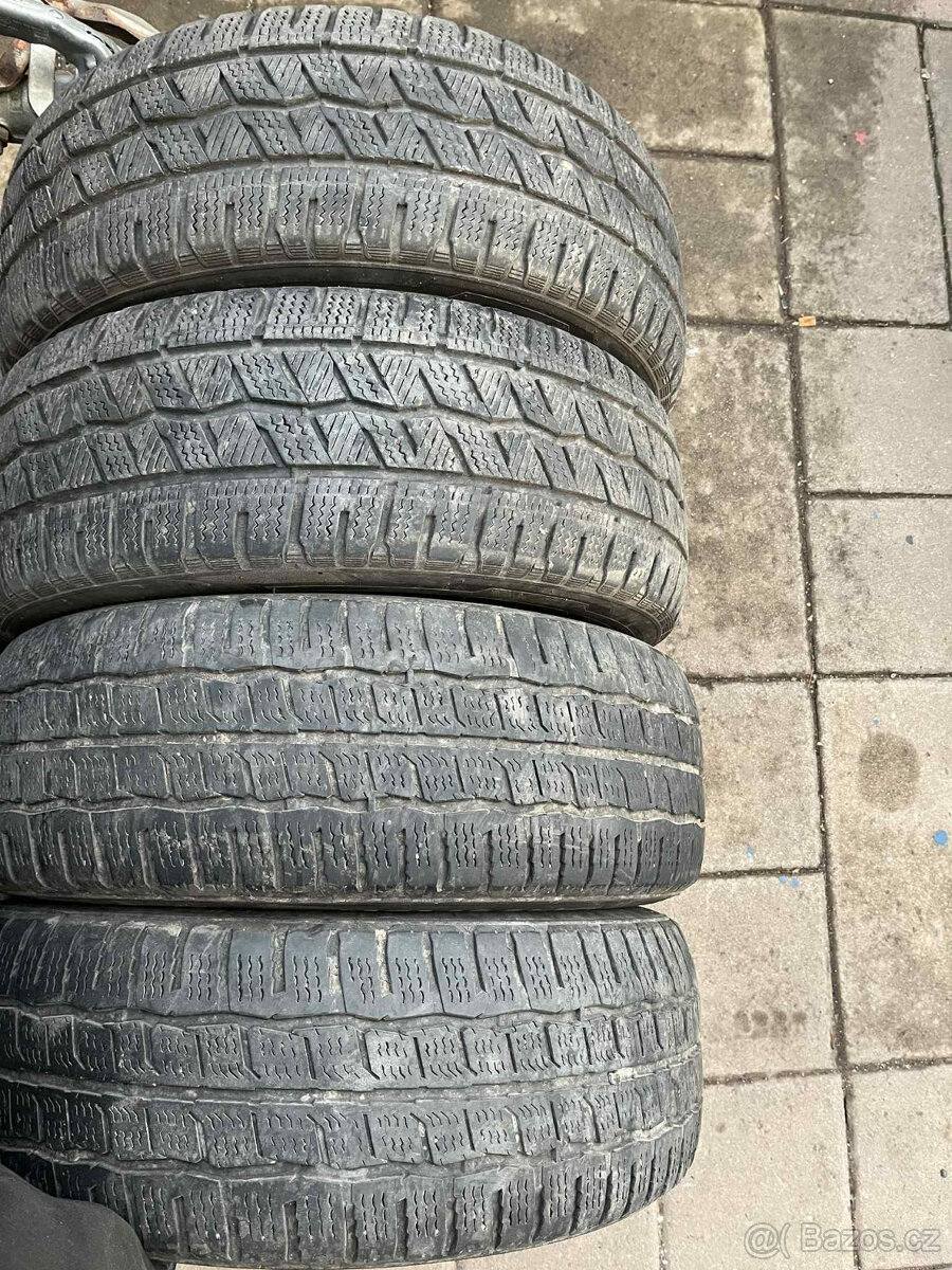 4ks 205/65 R15C M+S celoroční