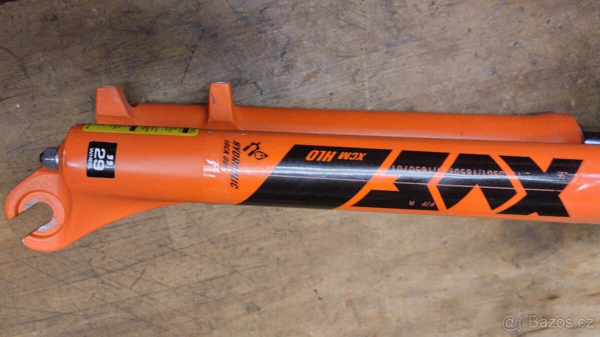 Odpružená 29" vidlice  SR SANTUR XCM HLO