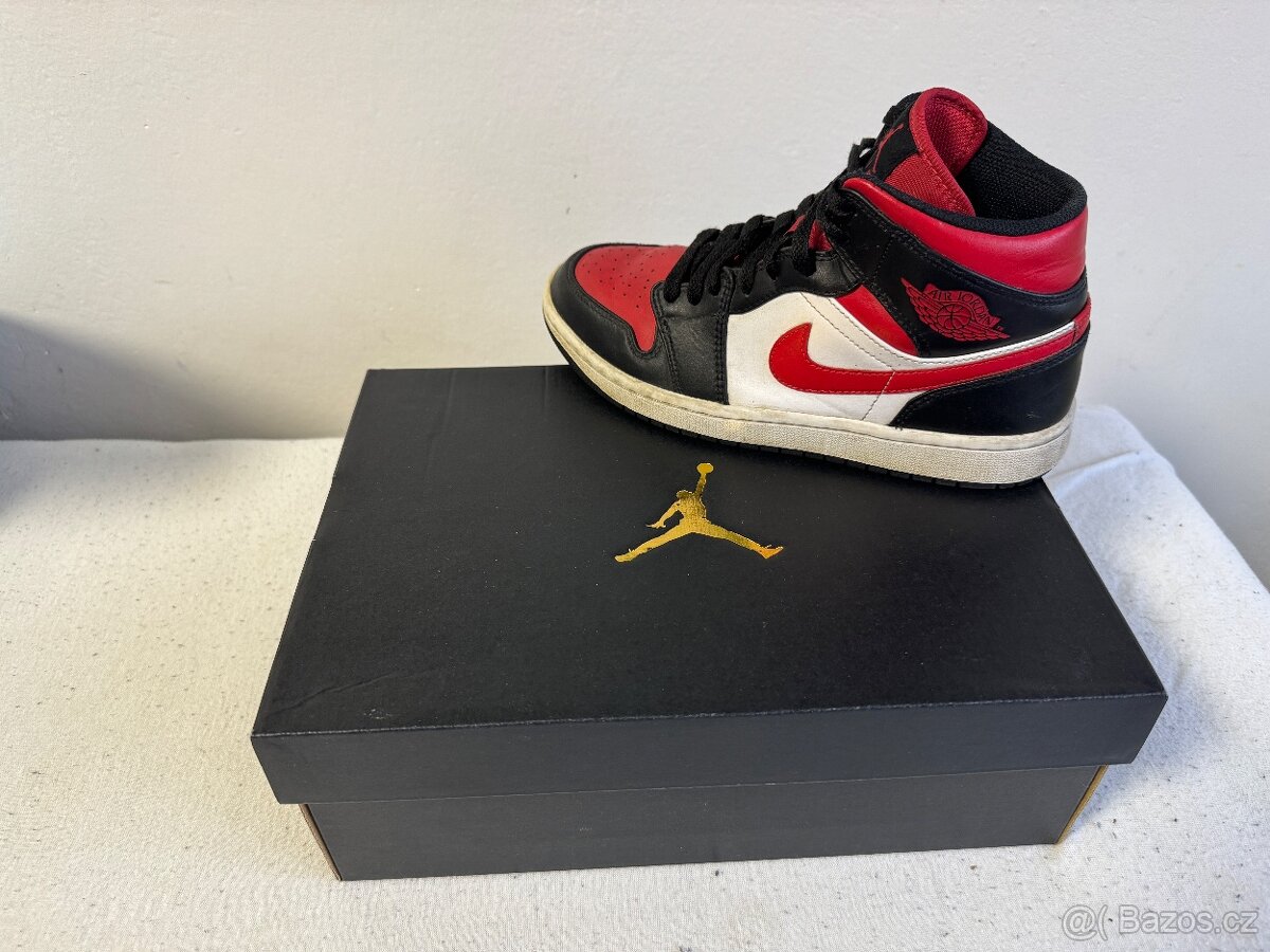 AIR JORDAN 1 MID - Vysoké tenisky Vel 40