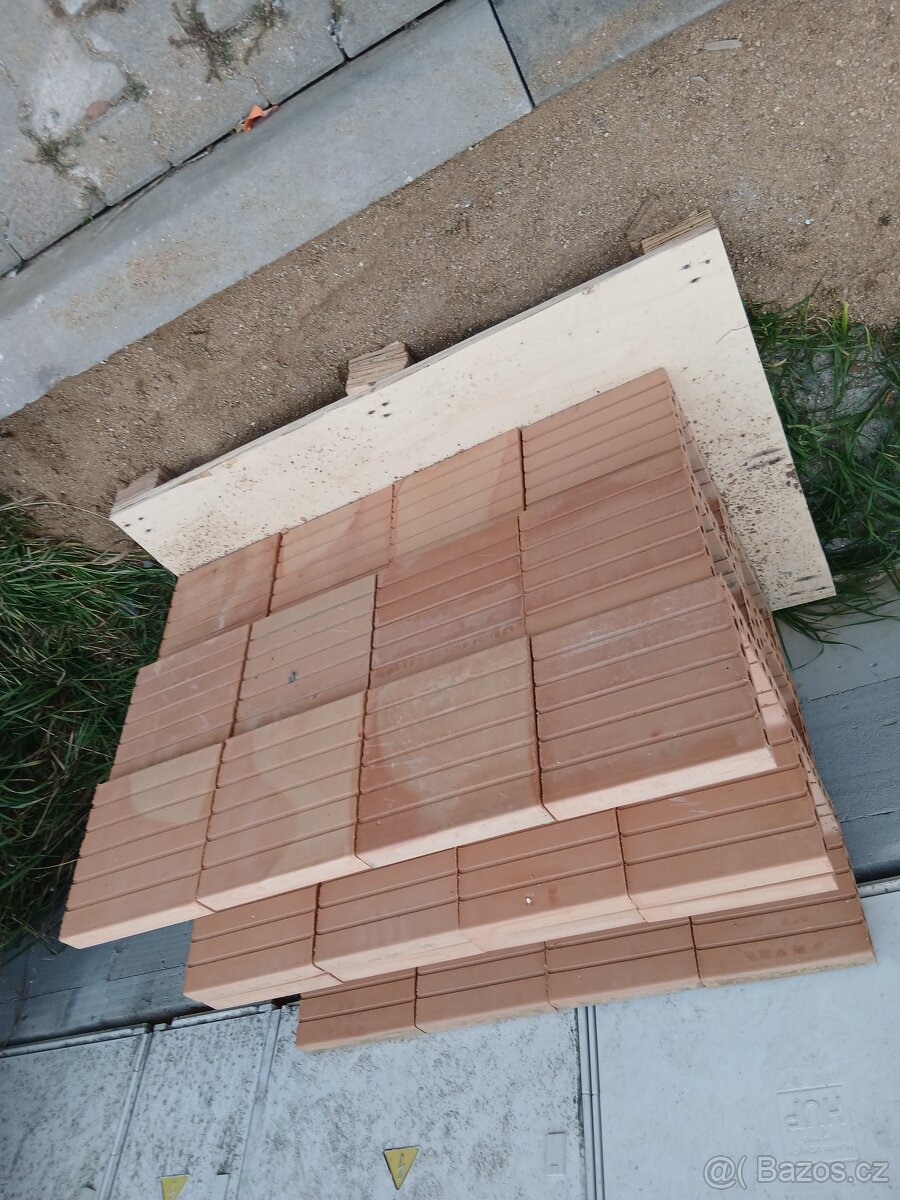 Věncovka Heluz U-30