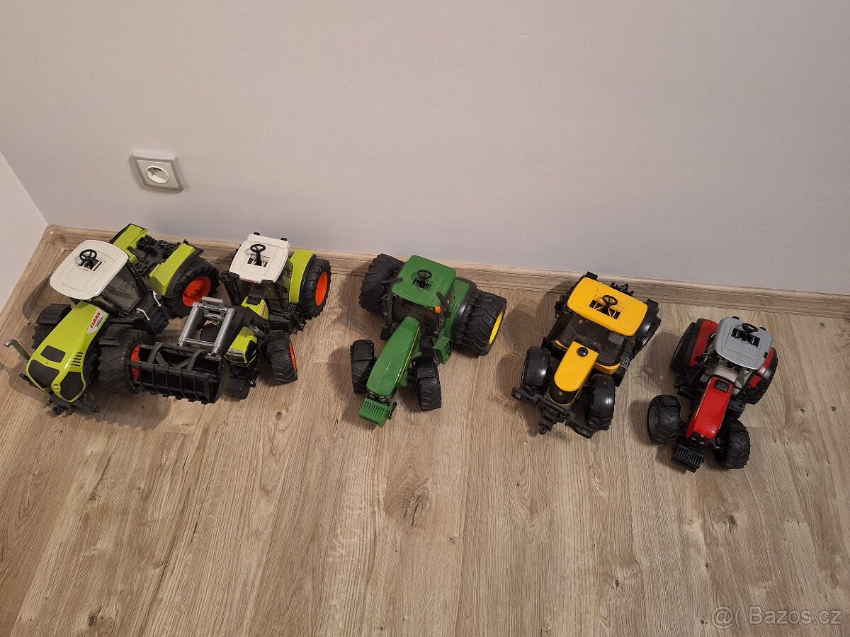 hračky bruder traktory