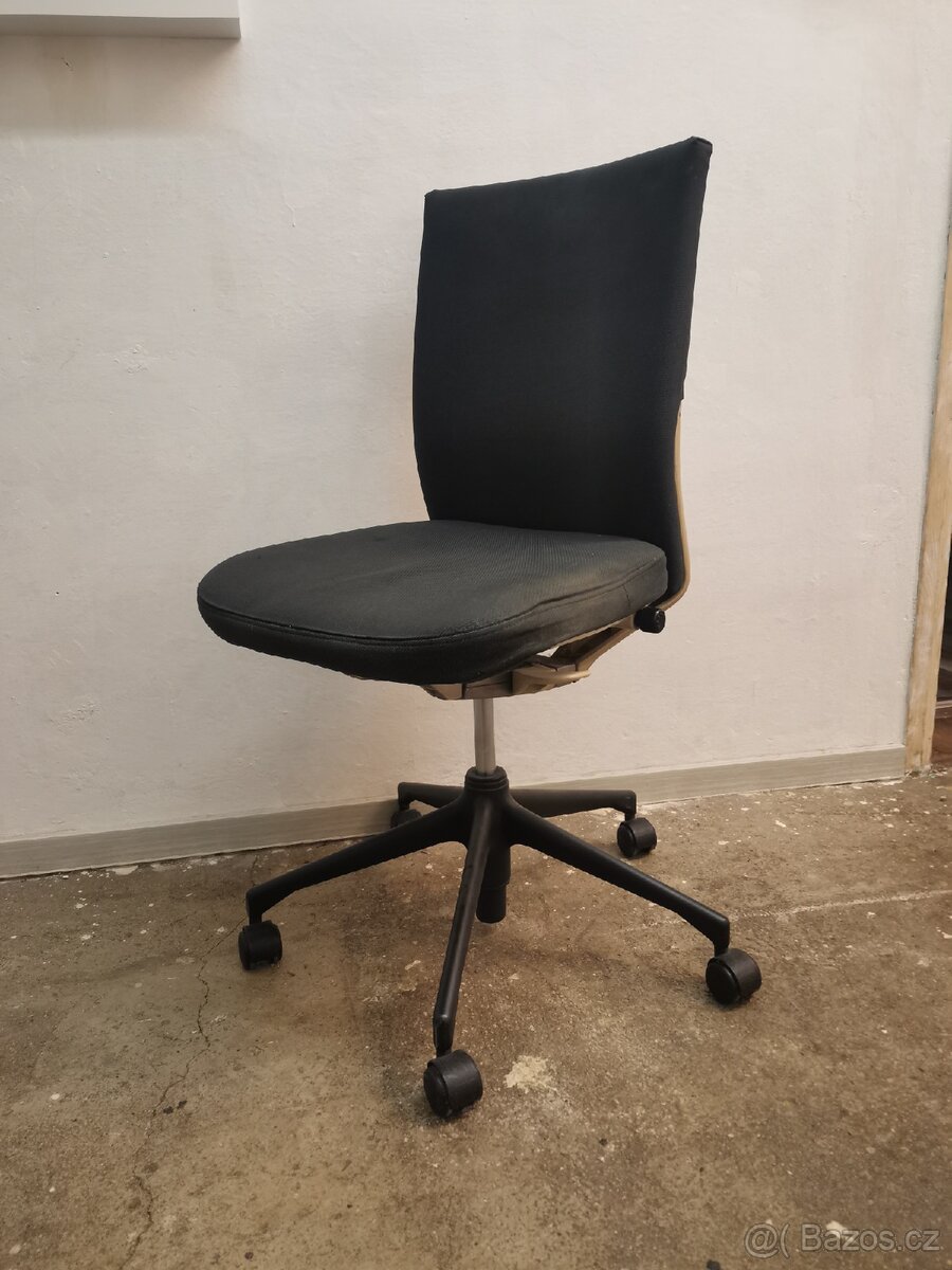 Kancelárska zidle Vitra ID soft