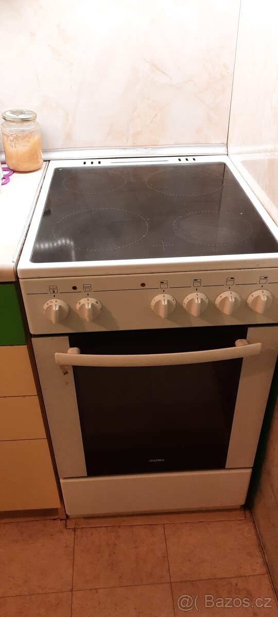 Elektrický sporák MORA