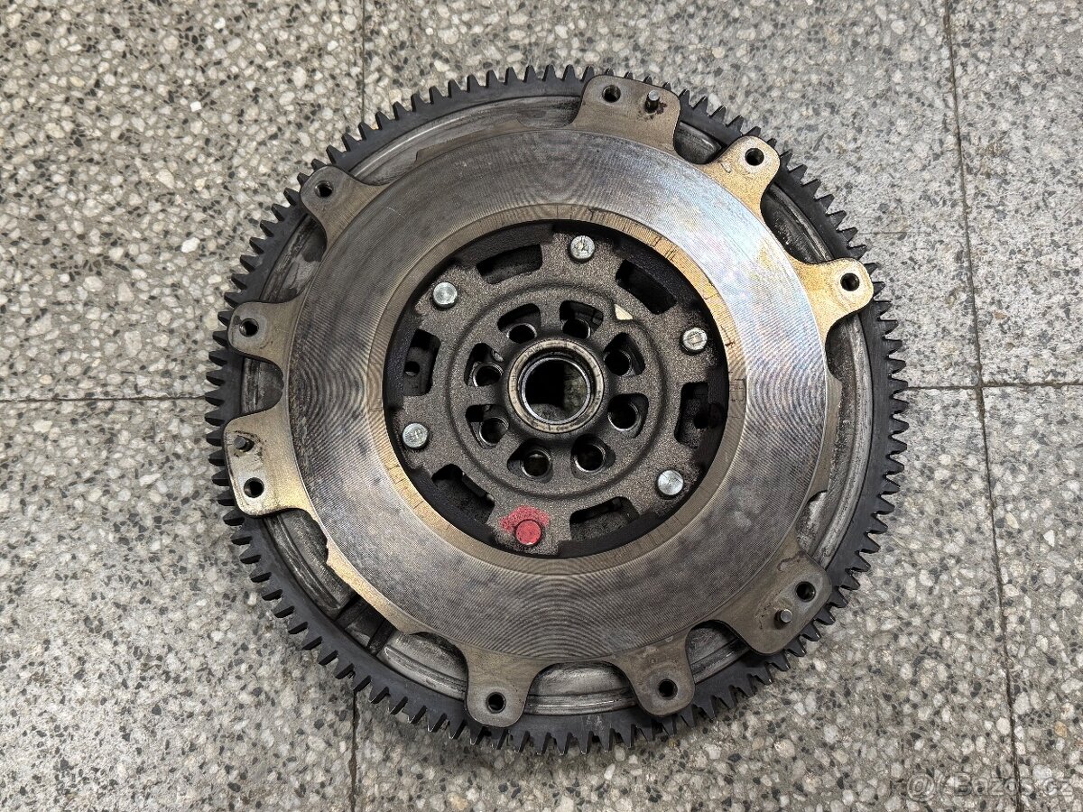 Dvouhmota Nissan 2.2dCi YD22 X-trail T30, Primera P12