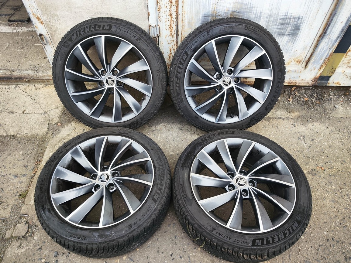 18"zimní alu sada Pegasus 5x112 origo Superb 3 Passat TPMS