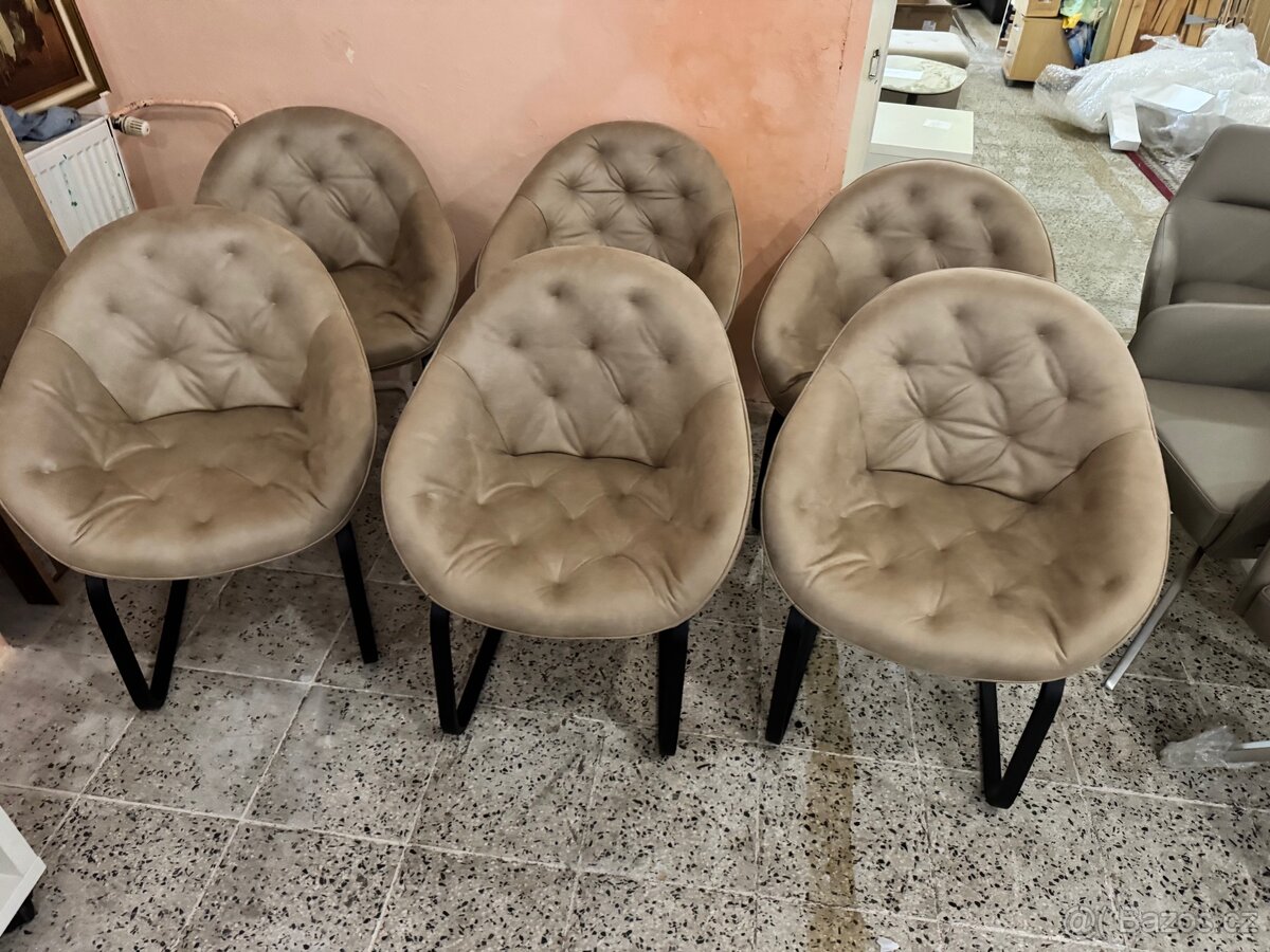 NOVÉ 6x béžové křesílka-židle vintage kov podnož