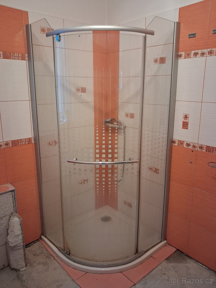 Prodam sprchovy kout s vaničkou.