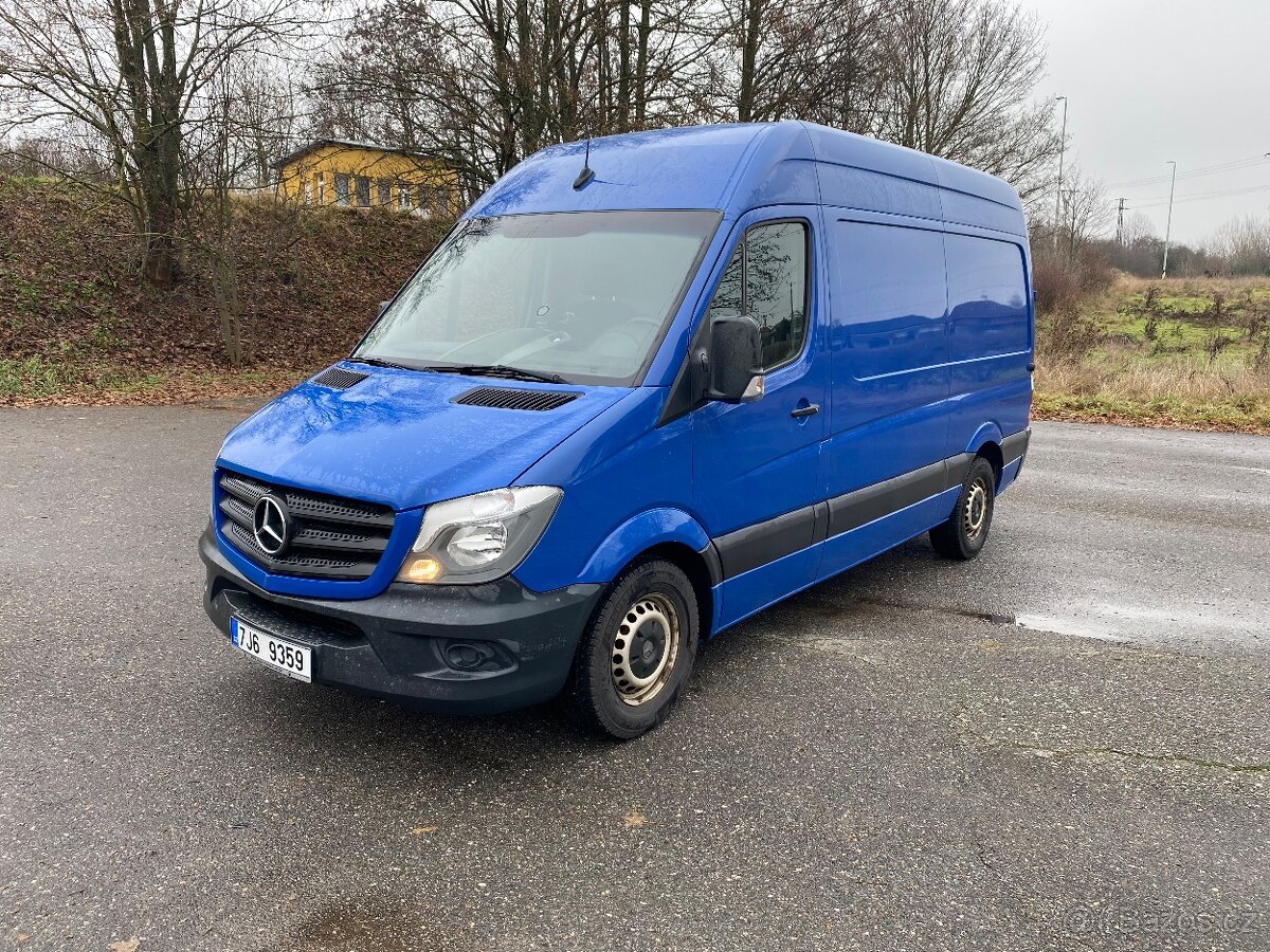 Mercedes Benz Sprinter 319 V6