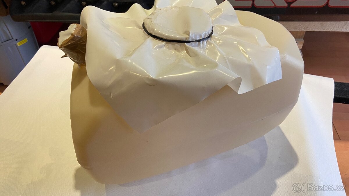 Nádrž Sea Doo Spark