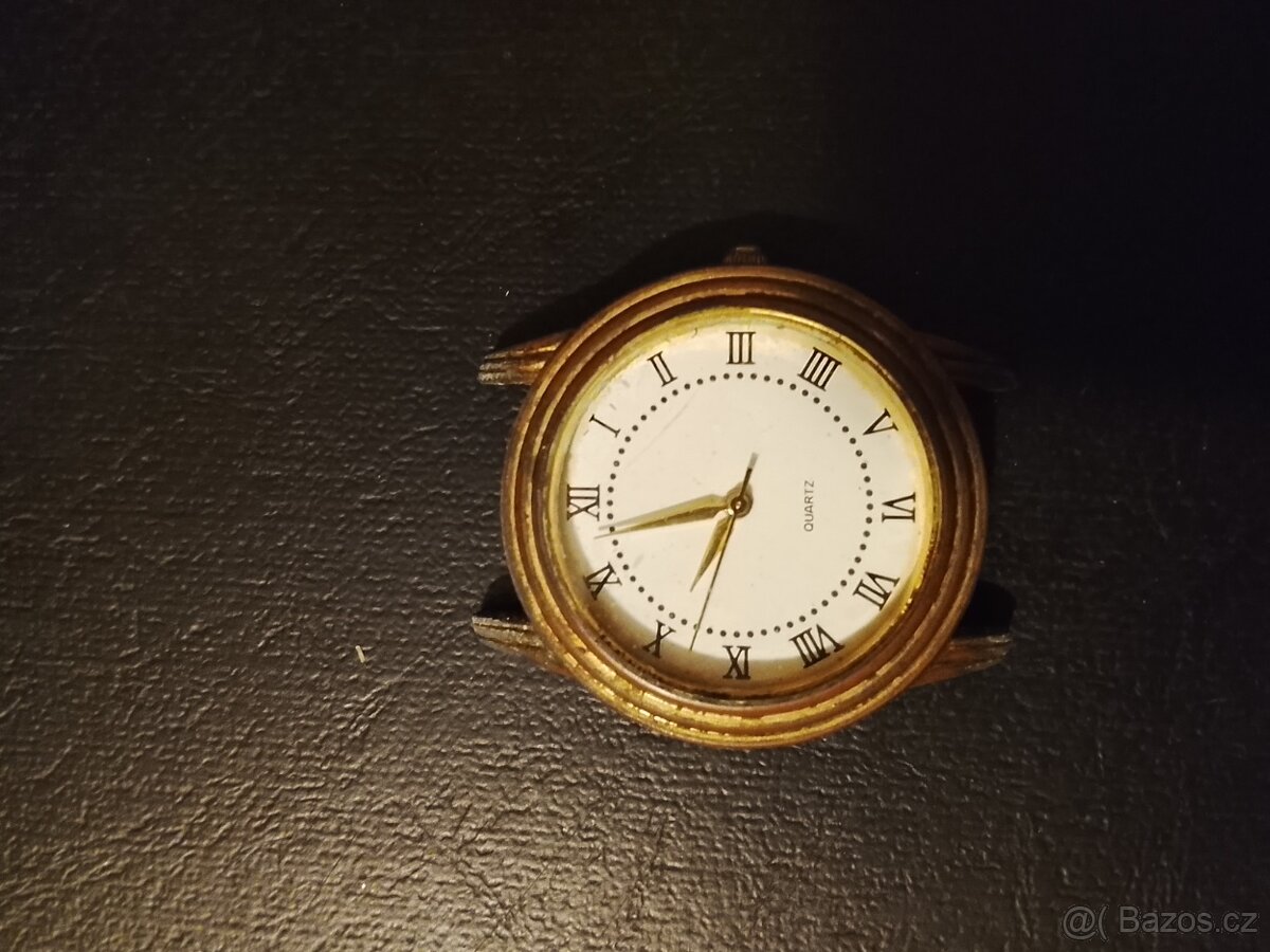 Prodám více druhů hodinek