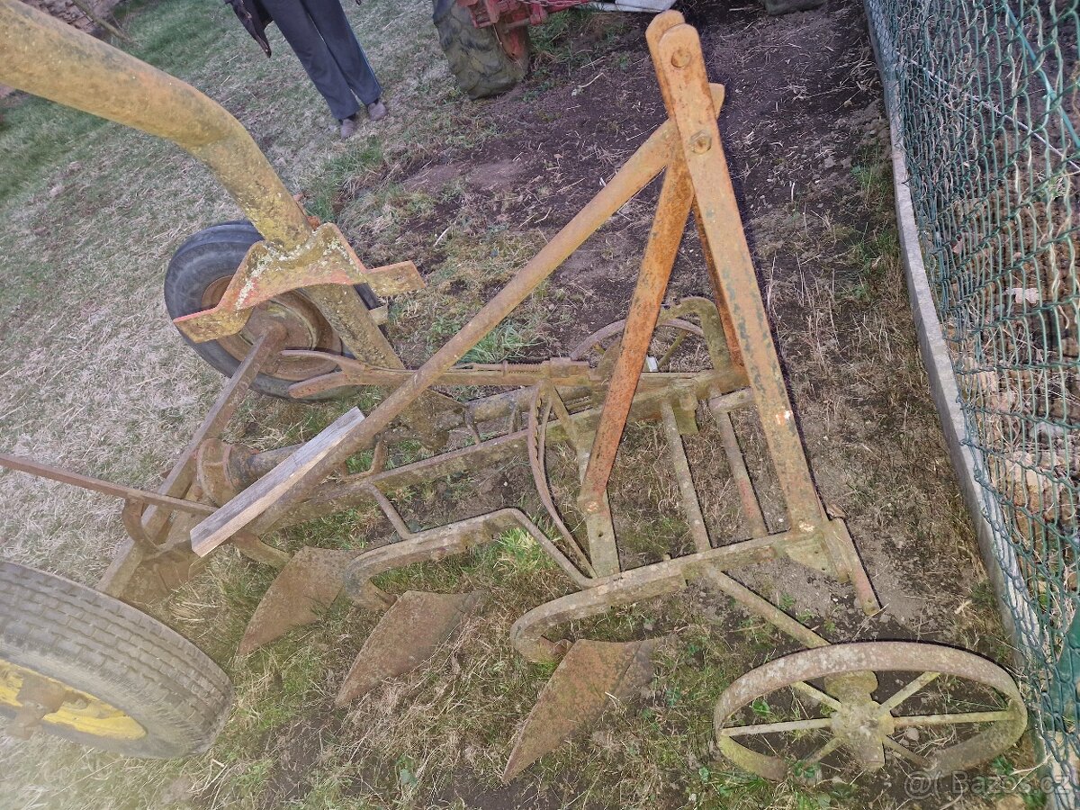 3x starý pluh