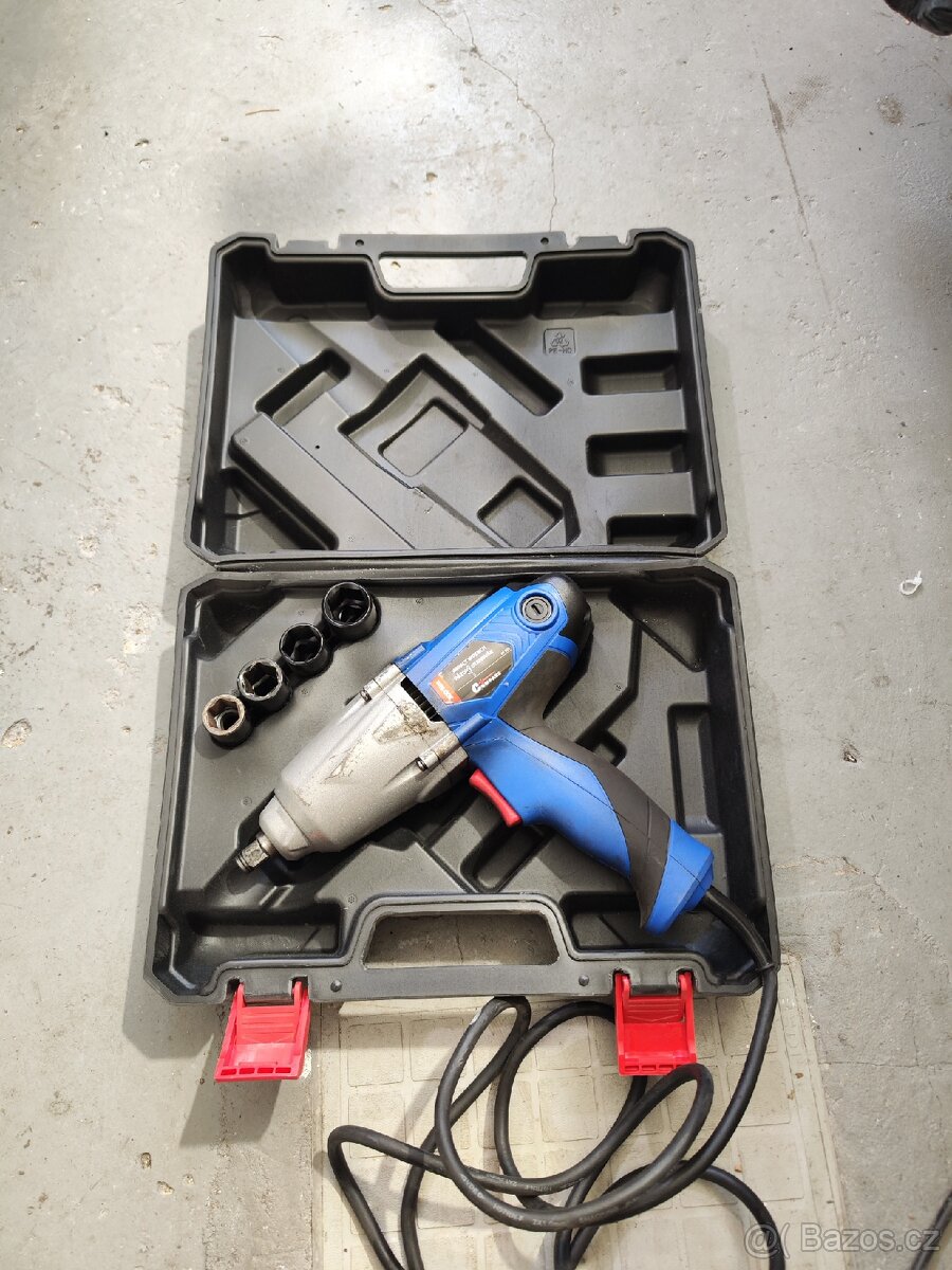 Compass rázový utahovák 300Nm