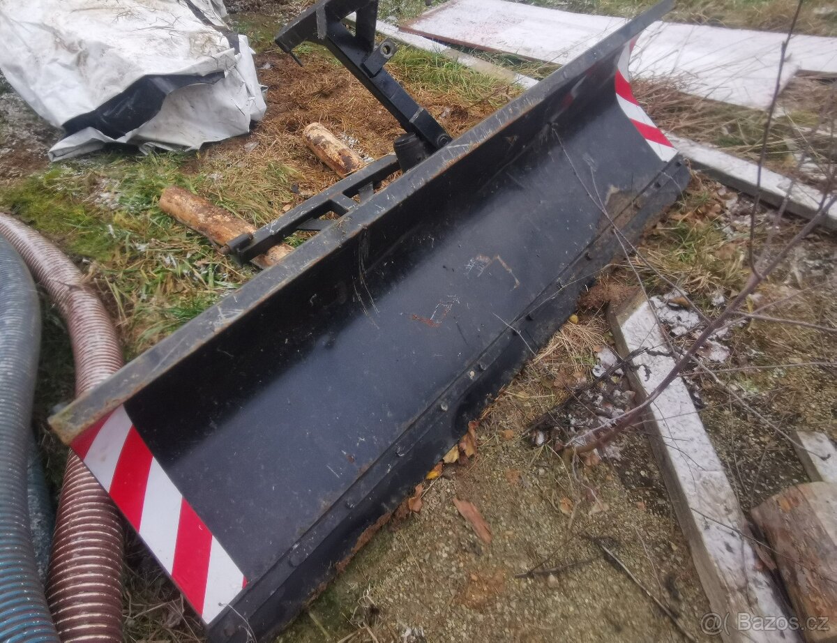 Radlice na sníh multicar.