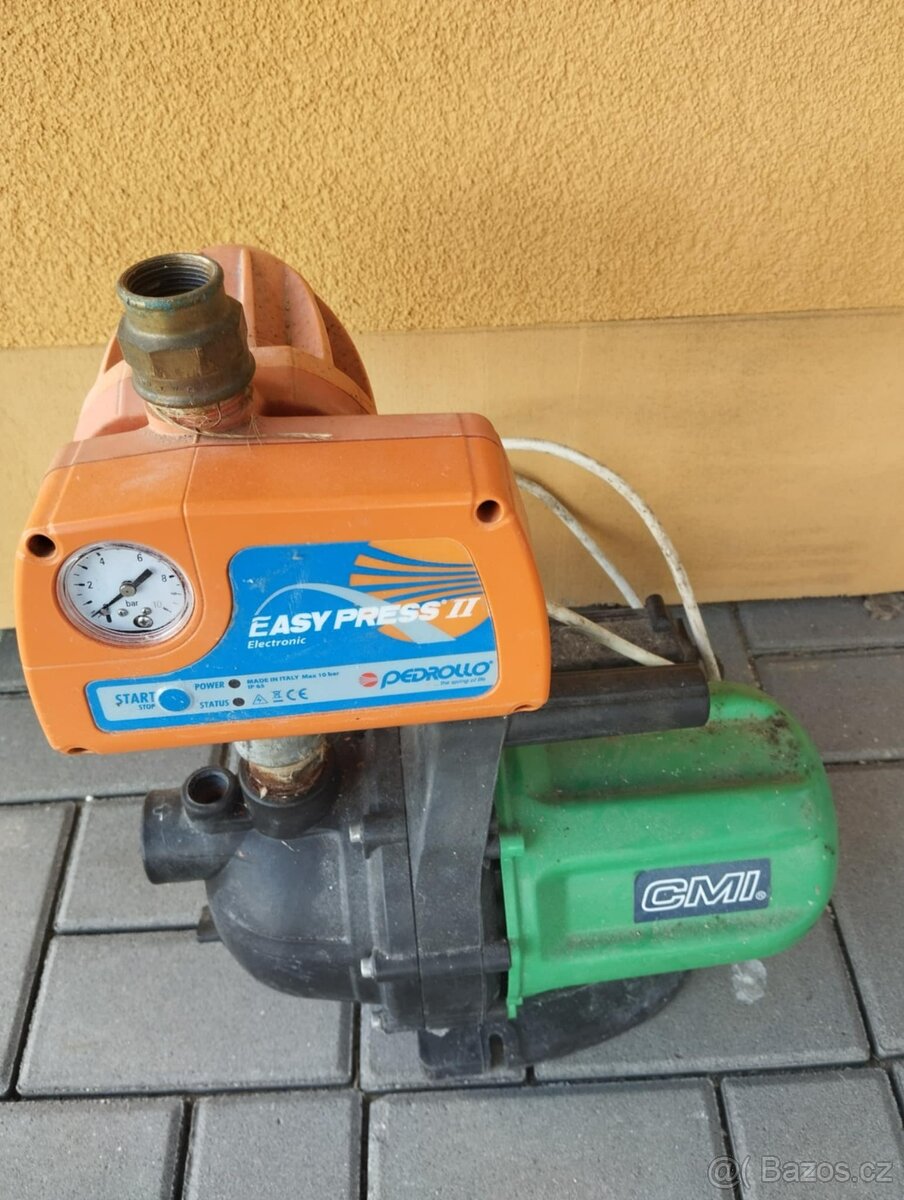 Věci z chalupy - flexa, vodárna, trafo, kolena, vařič