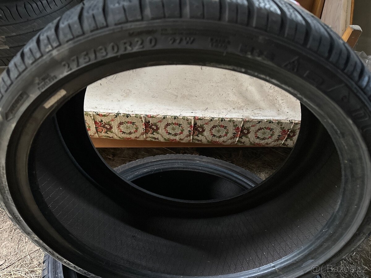 275/30r20 2 ks 6 mm