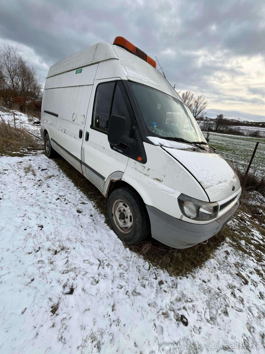 Ford transit 2,4 d