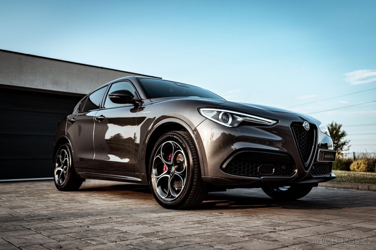 Alfa Romeo Stelvio Veloce 280 Q4 - TOP ZÁNOVNÍ STAV
