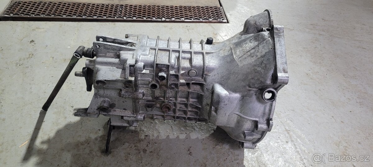 Bmw převodovka m10 m30 e30 e28