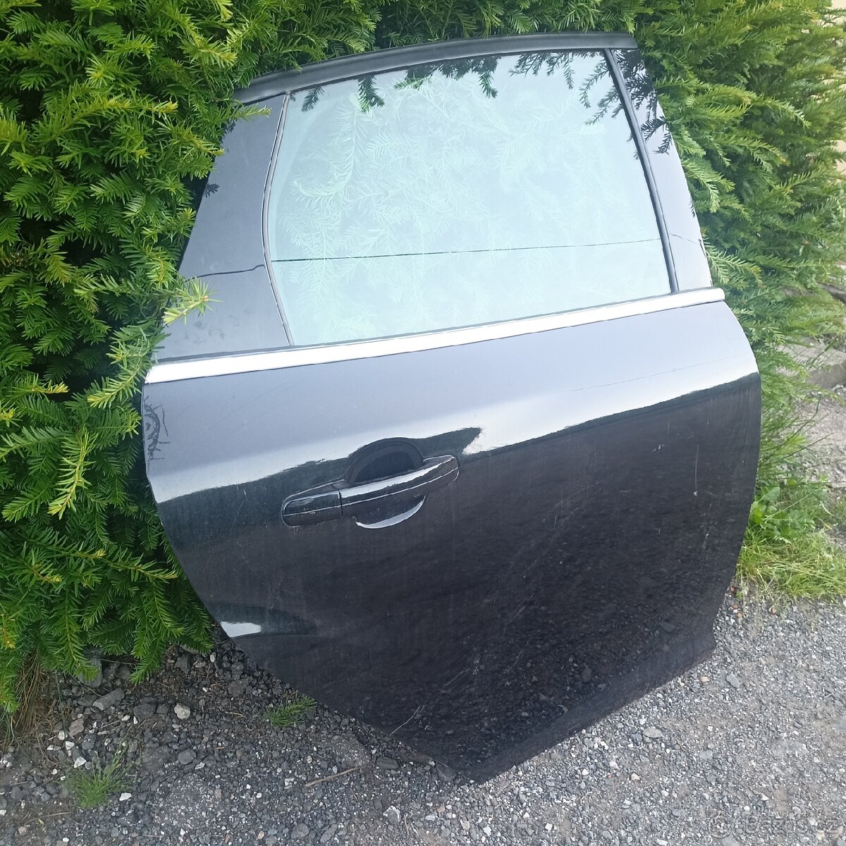 Ford Focus 3 rok 2013 zadní pravé dveře