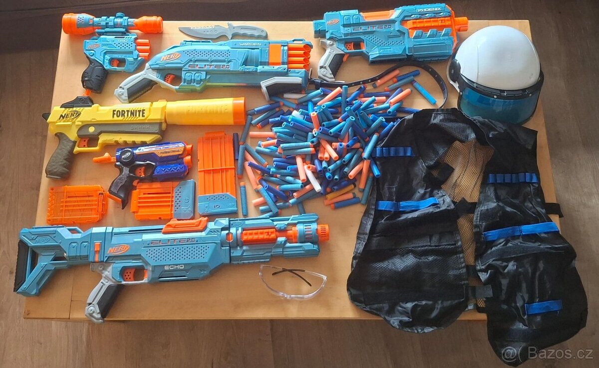 Nerf zbraně a vybavení