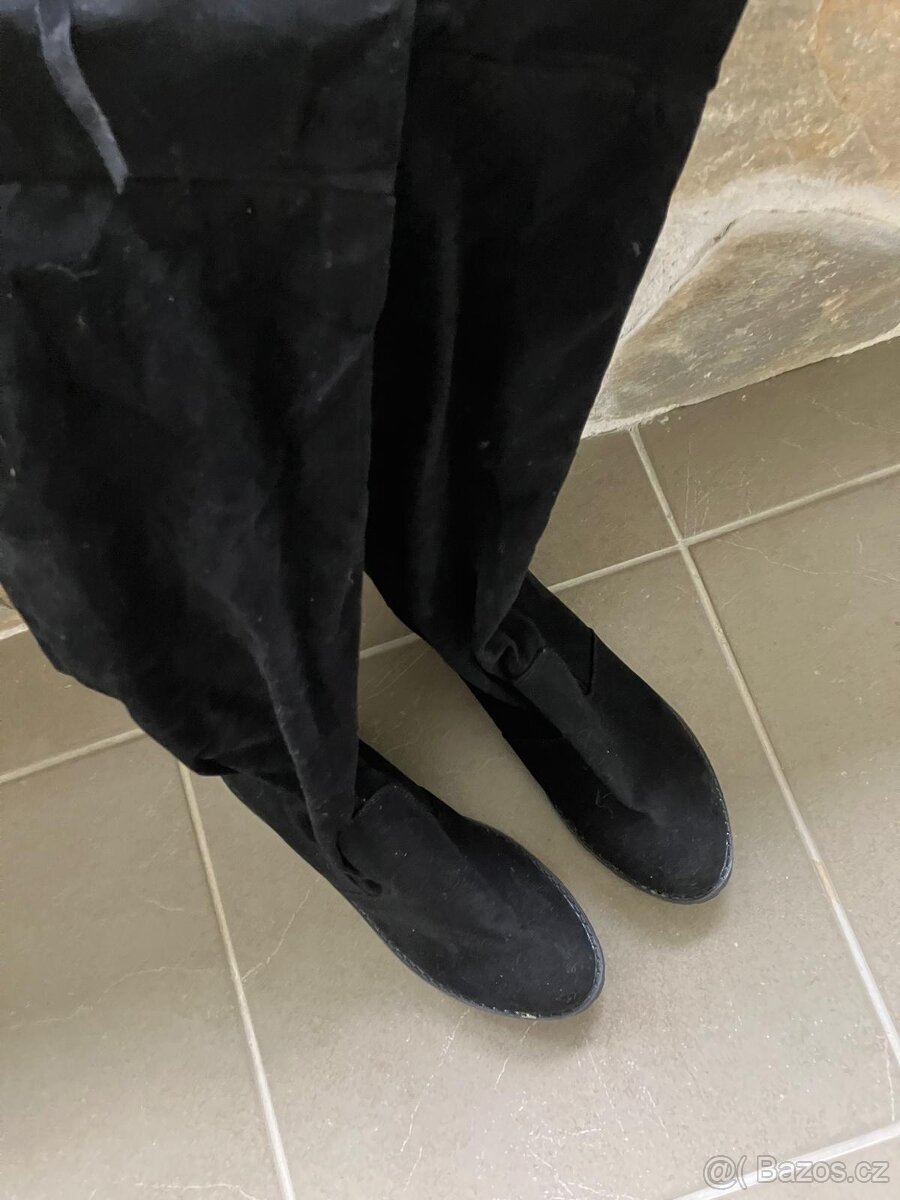 Stylové nové kozačky