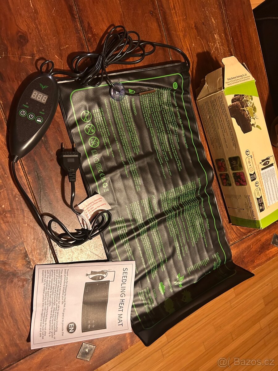 Vyhřívací podložka k urychlení klíčení semen