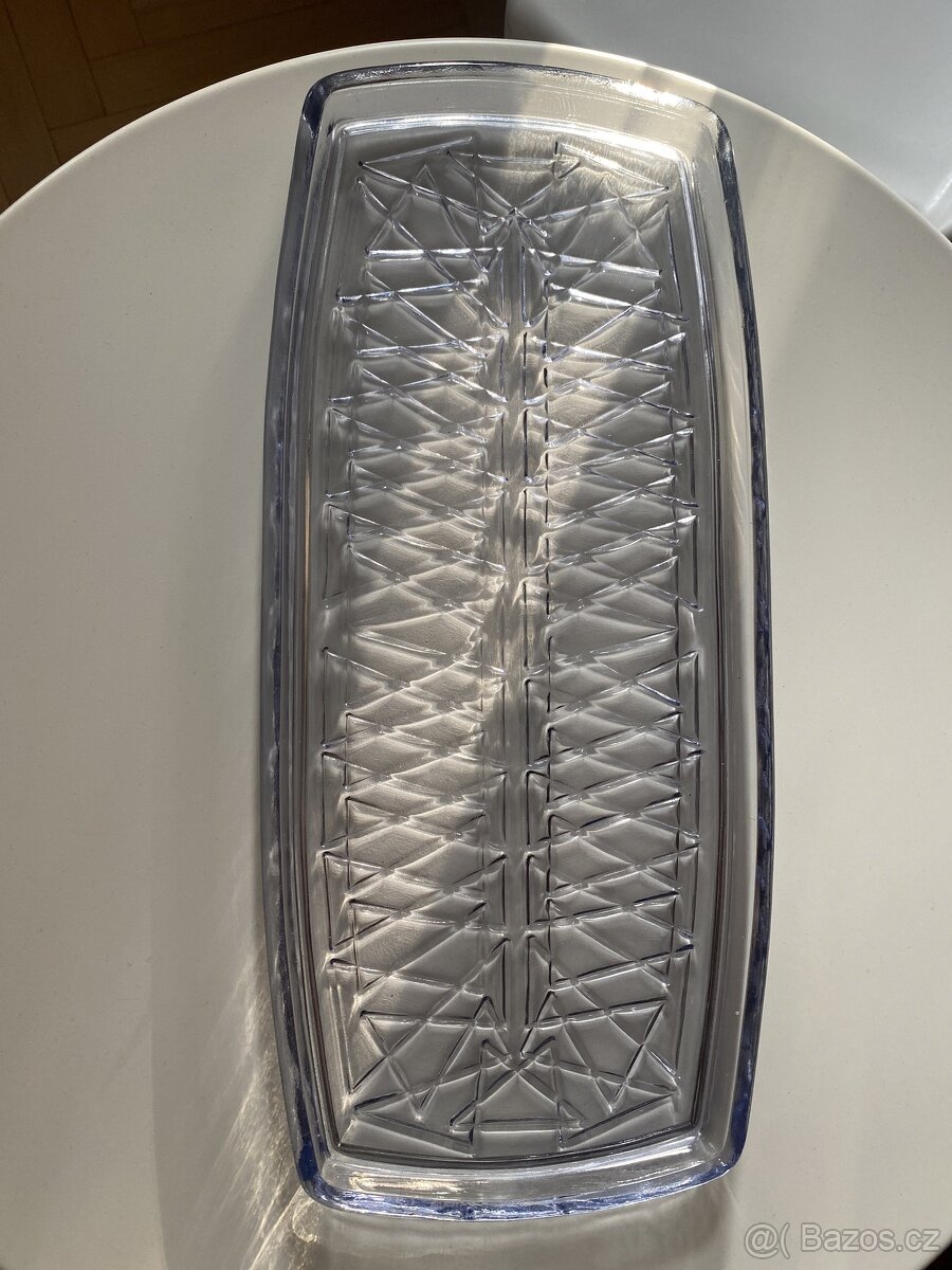 Alexandritové sklo TÁC/PODNOS, těžítko s bublinkama