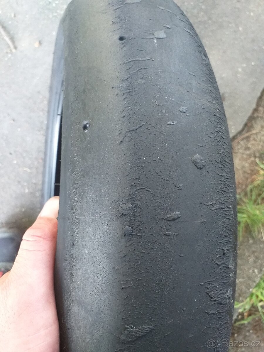 Pneumatika 5 kol jety slick Metzeler 120/70-17